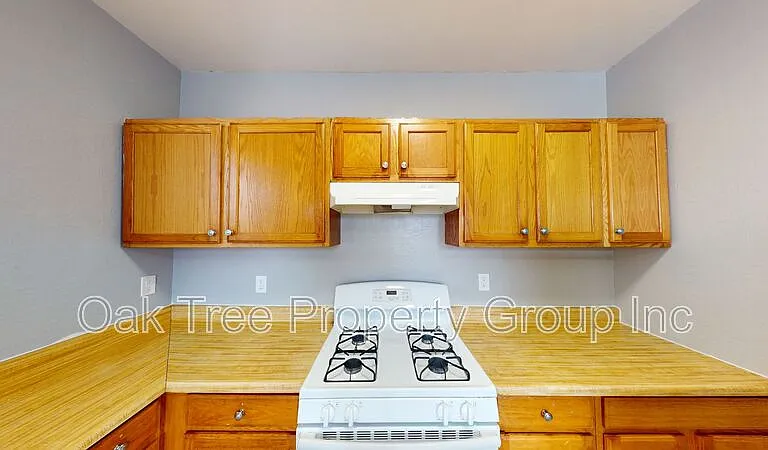 2308 Foothill Blvd #16 — Photo 7