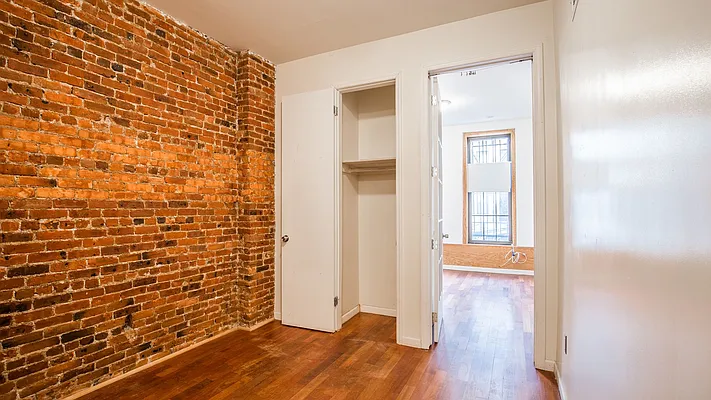 Rented by Nooklyn NYC LLC | media 25