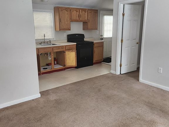 3rd image of 112 Branchwood Trl