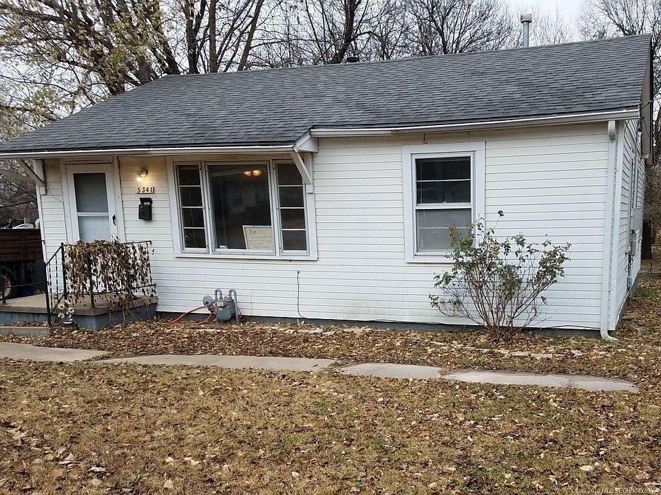 2nd image of 5230 S 36th Ave W