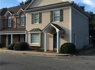 303 Salisbury Ct, Kernersville, NC 27284