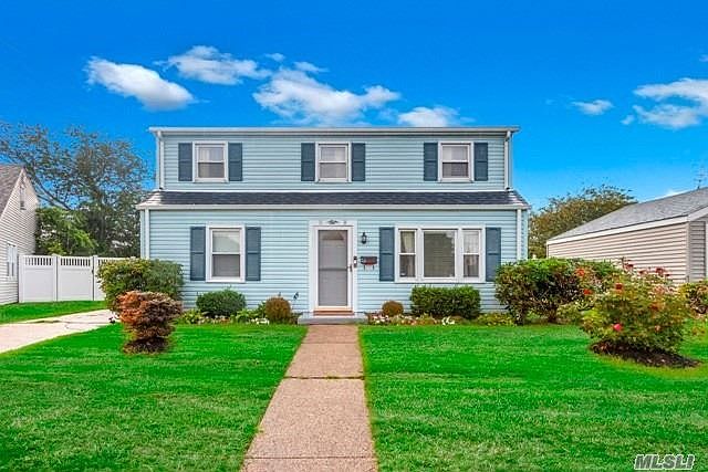 1st image of 10 Park Ct