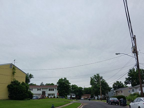 5th image of 4313 Frank St