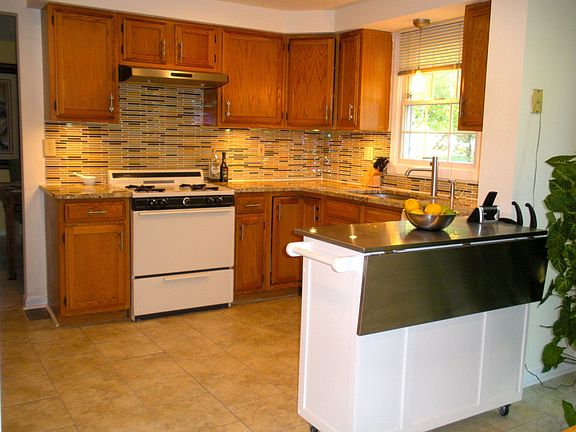 Large Eat In Kitchen