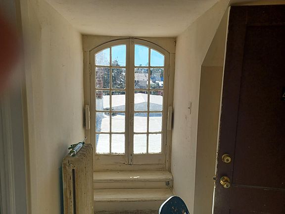 2nd image of 2015 Monument Ave #4