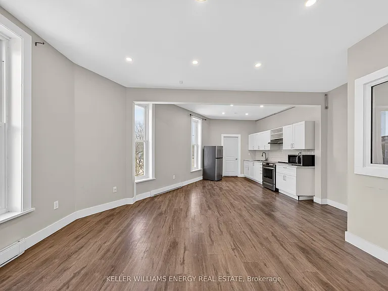 302 Picton Main St #4 — Photo 6