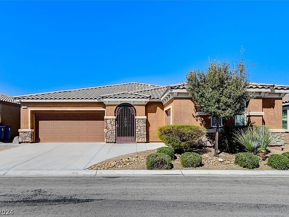 4th image of 7458 Fort McDermitt Ave