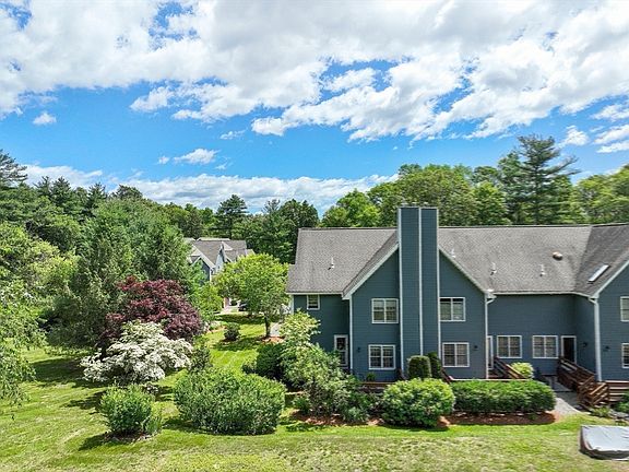 4th image of 31 Forest Ln