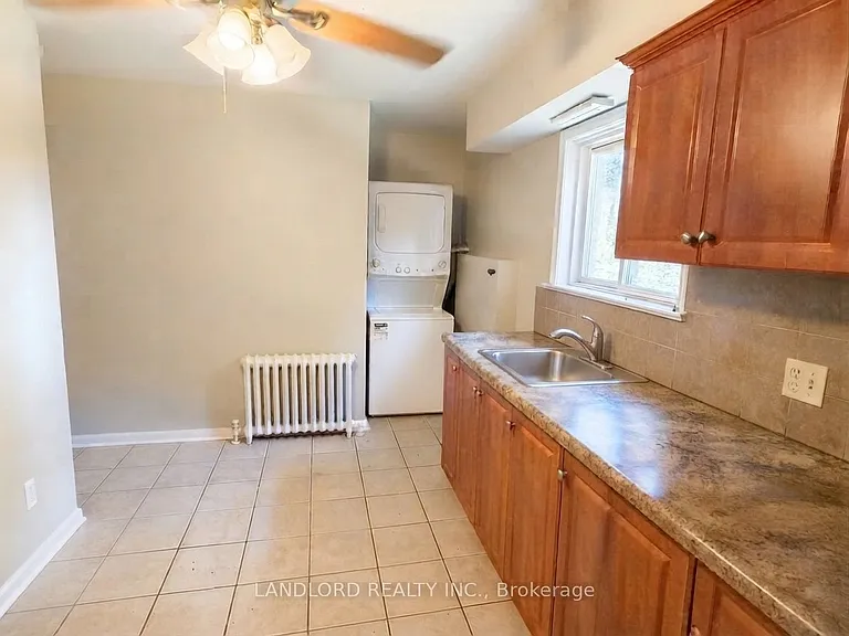 65 Fairfield Ave #A — Photo 7
