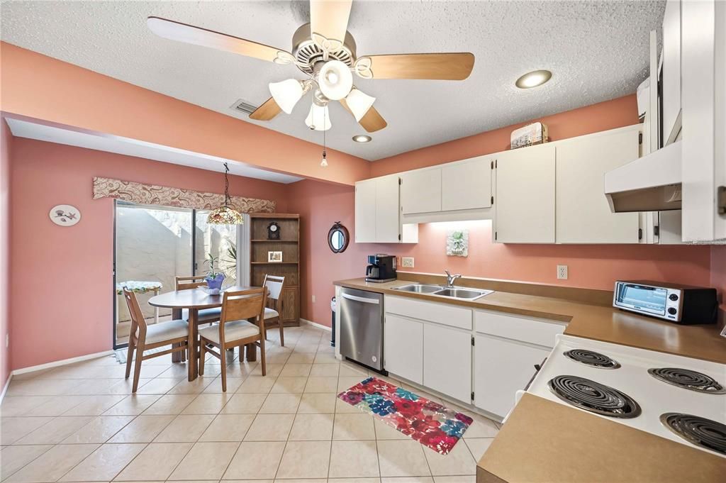 38 Pebble Rock Dr, Venice, FL - View 5