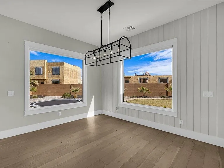 4159 S 490 E — Photo 13