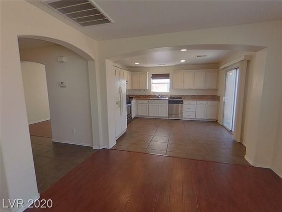 2nd image of 8659 Grand Sequoia St
