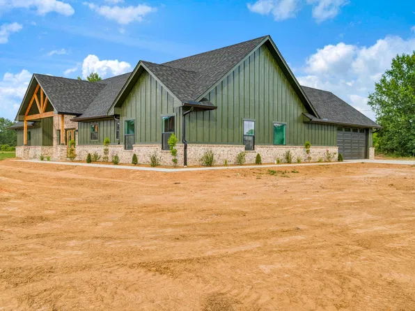 829 Private Road 44005, Blossom, TX 75416