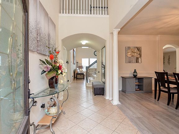 5th image of 2806 Town Gate Ct