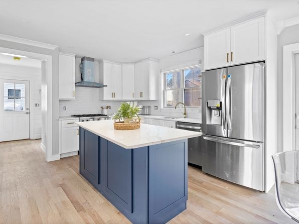 69 Hampstead Rd #1, Jamaica Plain, MA 02130