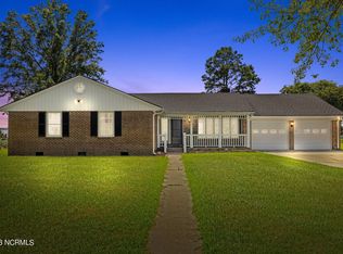 111 Sunset Ave, Camden, NC 27921