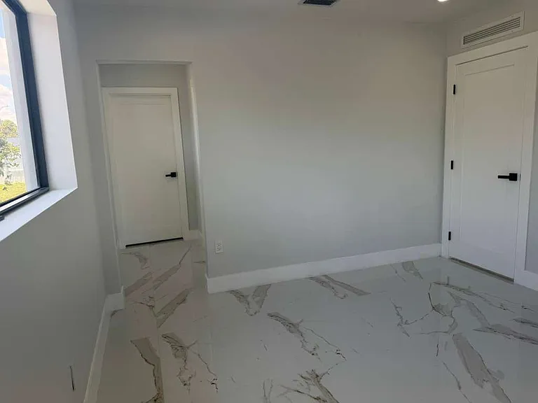 2251 NW 193rd Ter — Photo 10