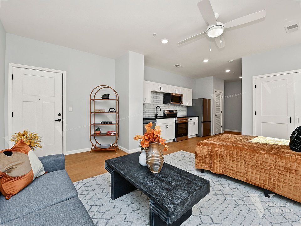 1st image of 505 W Grand St #309