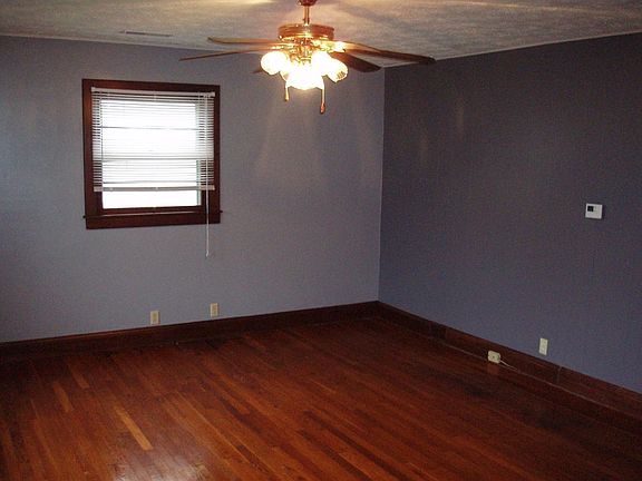 2nd image of 3012 Fernleaf Dr