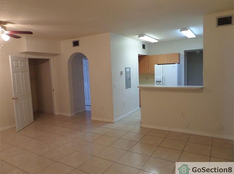1st image of 2506 Belmont Ln