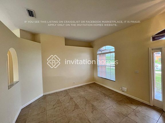 3rd image of 1584 SW Paar Dr