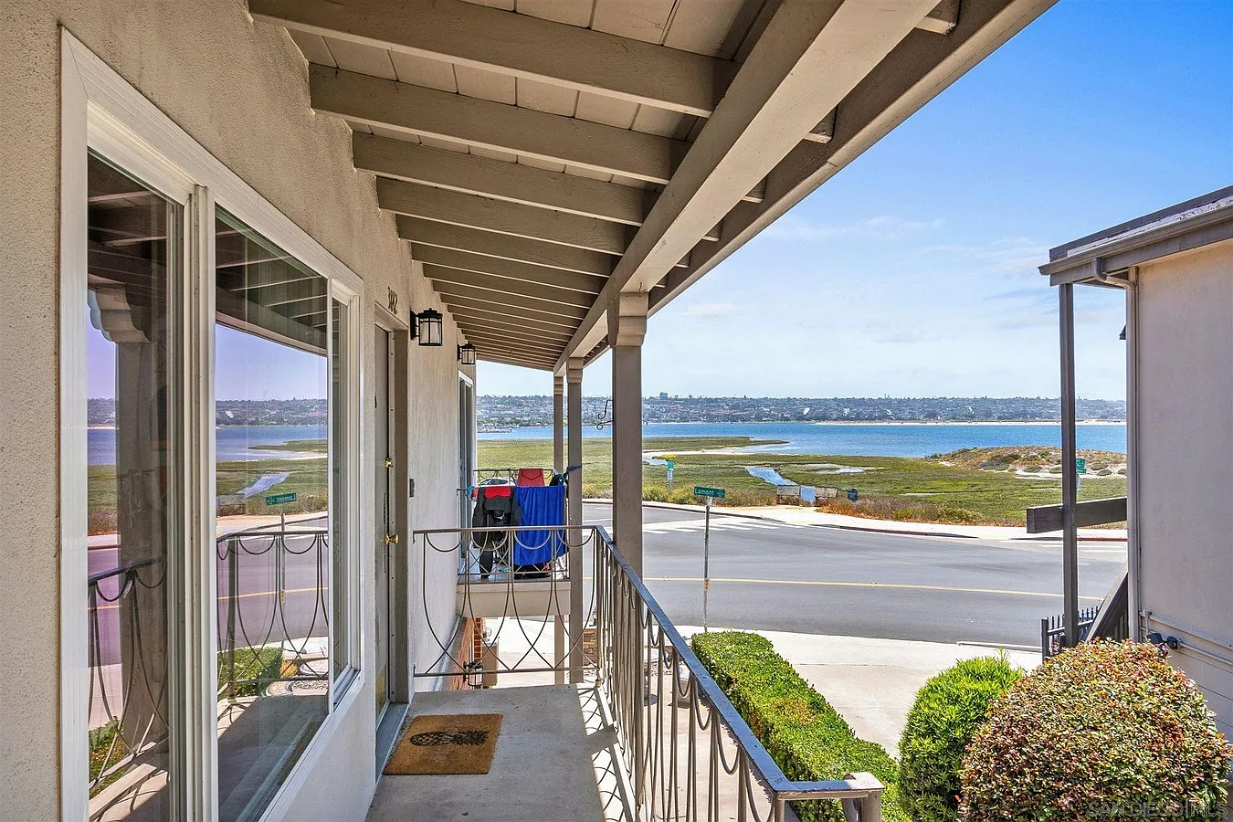 3 bed, 1545 sqft, $6,495 — Photo 3