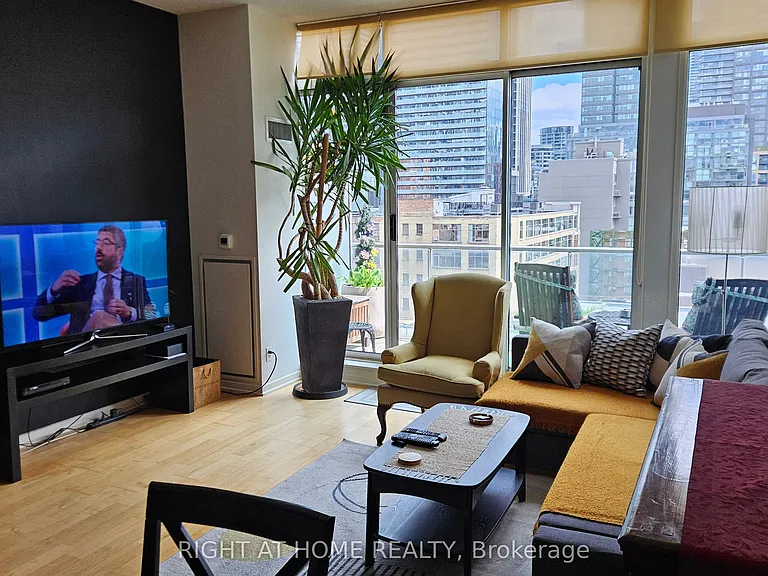 388 Richmond St W #910 — Photo 7