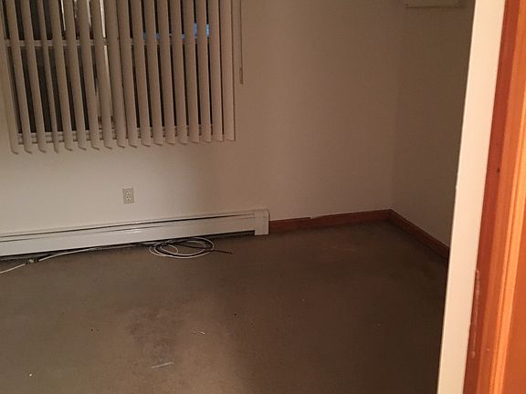3rd image of 134 Macfarland Ave