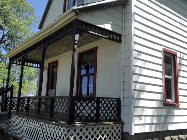3114 28th St, Port Huron, MI 48060
