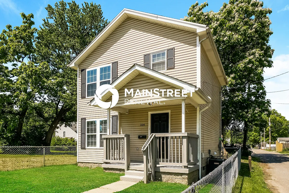 Front View - 214 N 24th St
