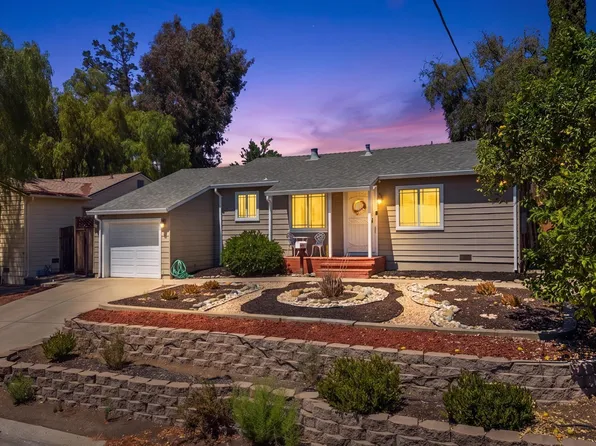 2437 Hemlock Ave, Concord, CA 94520