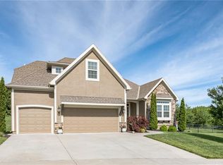 16812 Haskins St, Overland Park, KS 66221