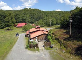 843 Fayette Station Rd, Fayetteville, WV 25840