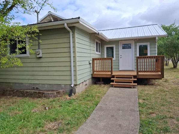 4500 NW McLoughlin Dr, Yamhill, OR 97148