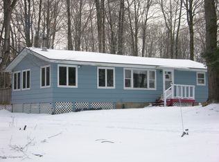 3 Caribou Dr, Pocono Lake, PA 18347