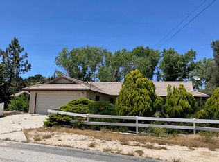 14321 Joshua Tree Dr, Lake Hughes, CA 93532