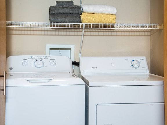 In Unit Side by Side Washer & Dryer
