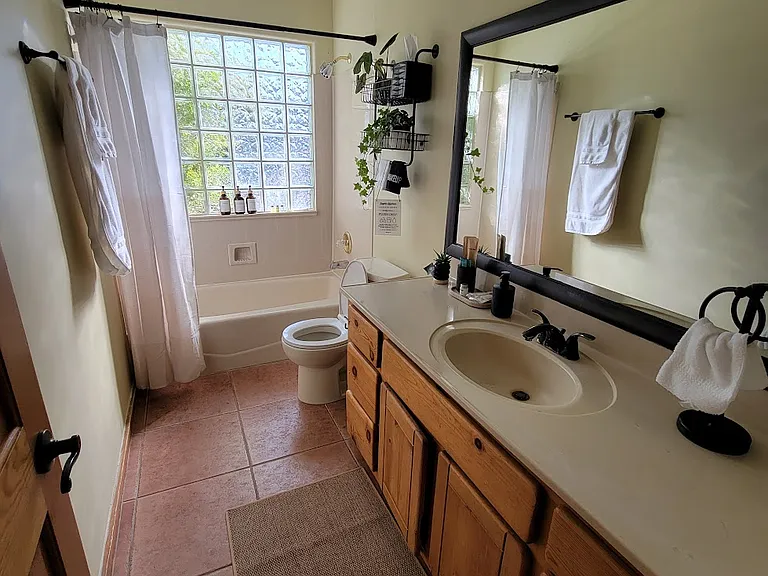 6105 E Lowden Rd — Photo 16