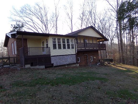 5th image of 203 Dry Creek Ln