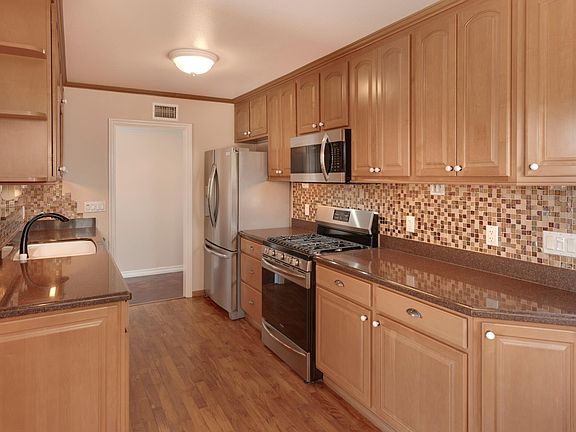 5th image of 4147 Seri St