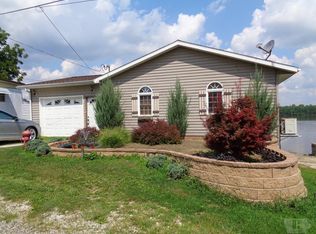 103 E 1st St, Dallas City, IL 62330