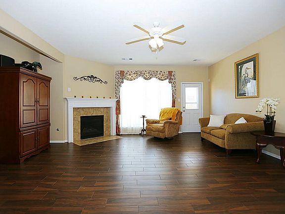 4th image of 19010 Serrano Gap Ct