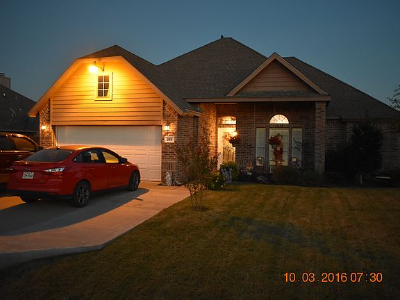 4th image of 109 Meadowlark Dr