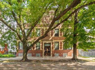 2044 W Cuyler Ave APT 1E, Chicago, IL 60618