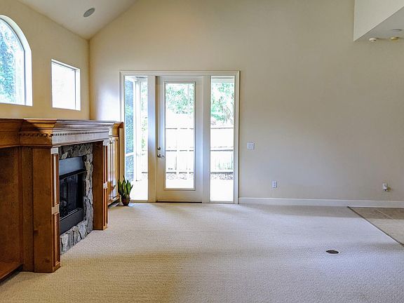 3rd image of 3718 NW 39th Pl