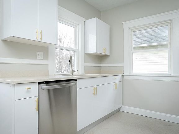 2nd image of 1548 Lauderdale Ave