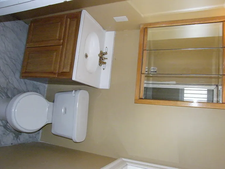 1247 Bemis St SE — Photo 7