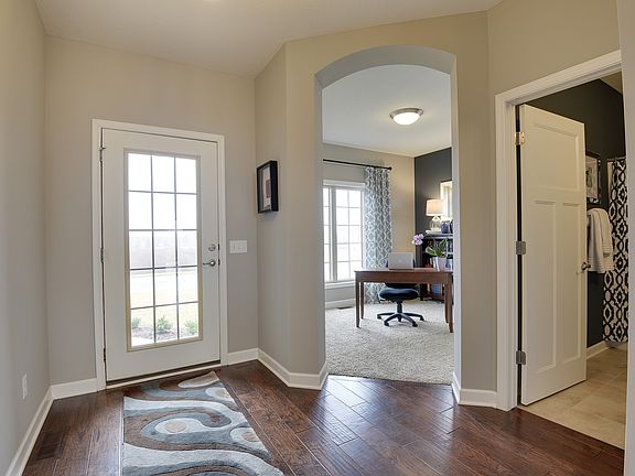 3rd image of 12151 Petersburg Ct NE