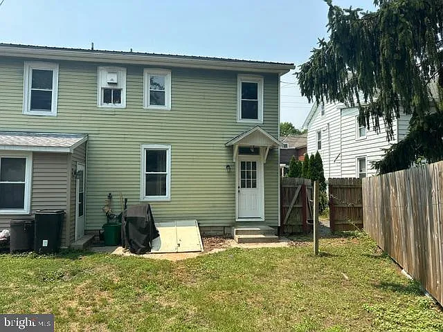317 N State St — Photo 2
