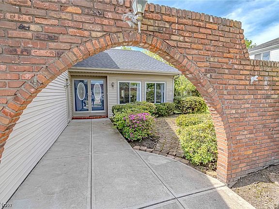 3rd image of 16461 S Red Rock Dr
